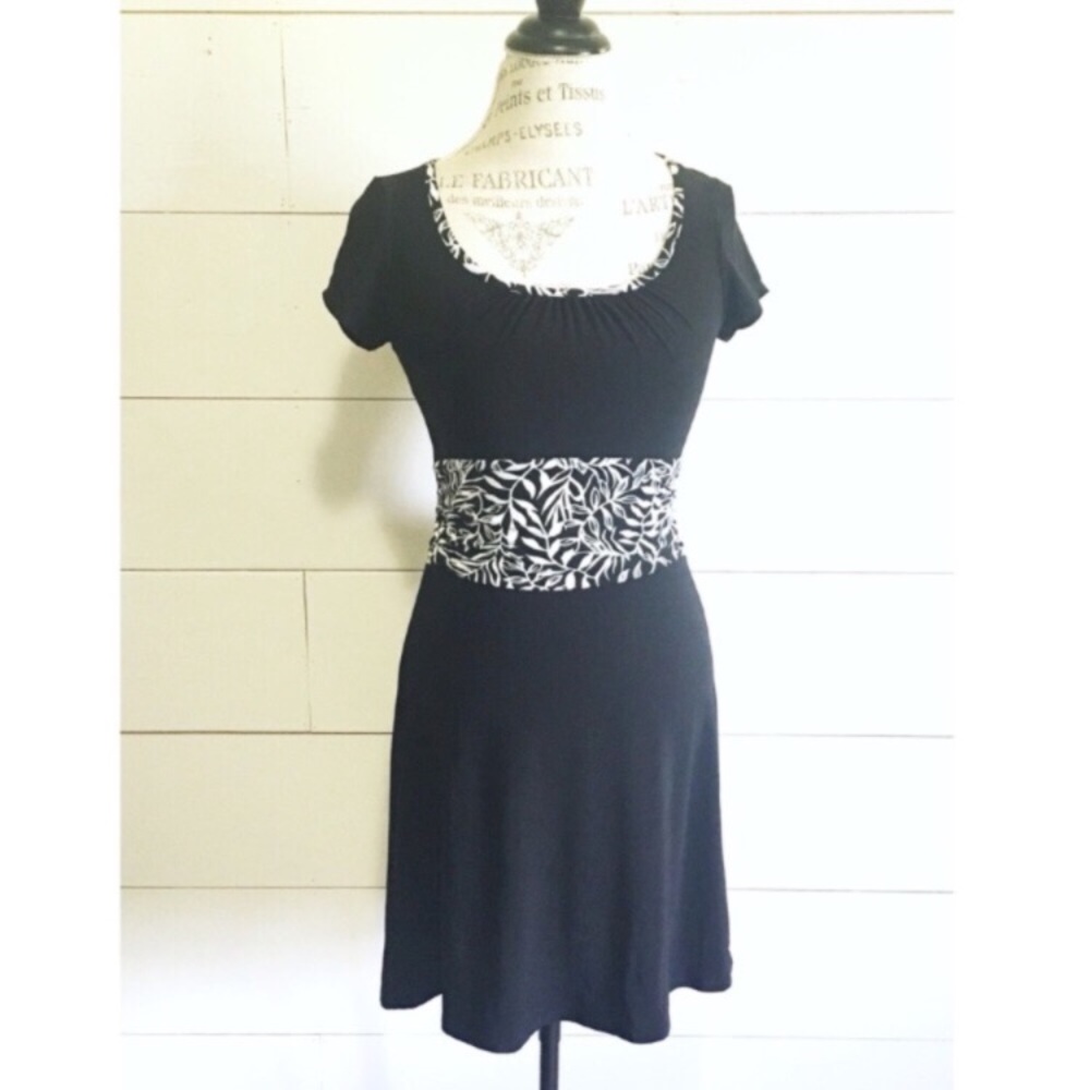 WHBM black leaf print tie-back dress